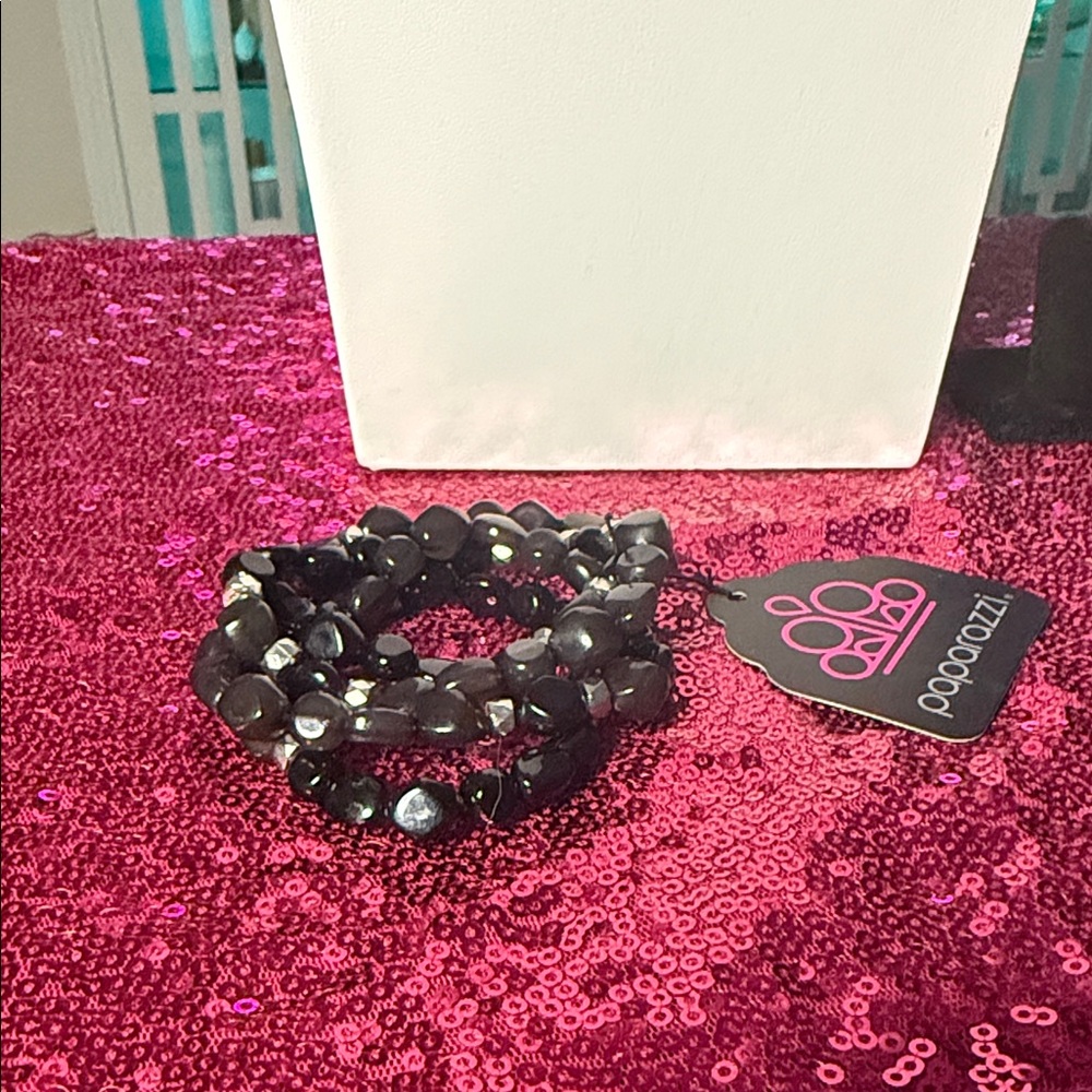 Paparazzi Black and silver beaded bracelet